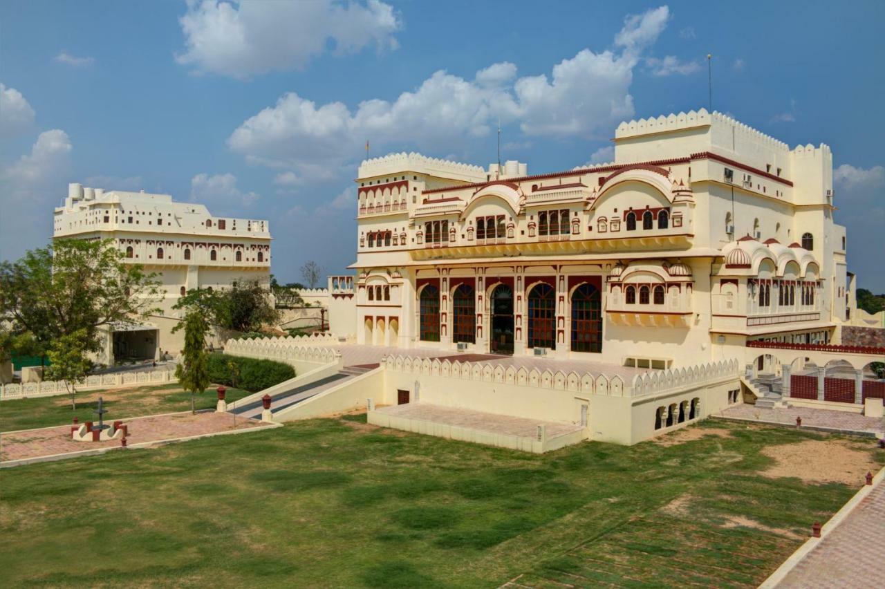 Amritara Surajgarh Fort Exterior photo